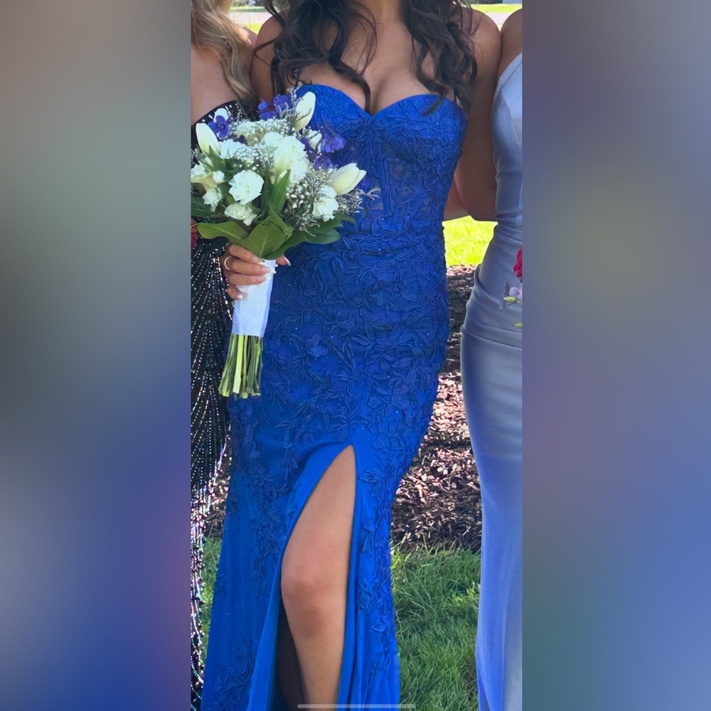Prom dress